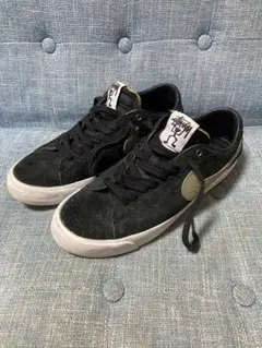 Stussy Nike SB Zoom Blazer Low QS スニーカー