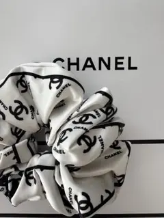CHANEL シュシュ
