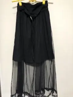 ブラックレース付きロングスカート