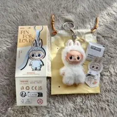 【 正規品 】イニシャルラブブ H POPMARTぬいぐるみ ホワイト　白