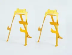 スマホスタンド 金属製 角度の調節可能 充電ケーブルの挿し込み可能 2本入り