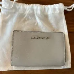 新品未使用　マイケルコース財布