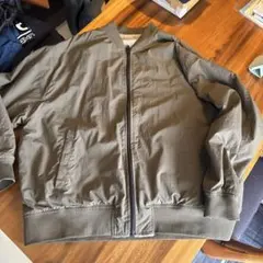 フリース裏地 フルジップフード付きジャケット オリーブグリーン