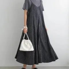 AMERICAN HOLIC ドット　M マーメイドフレアキャミワンピースのサムネイル