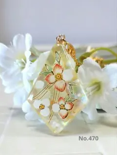 レジンネックレス