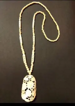 ★工芸品★天然素材★ネックレス★レリーフ★ボタニカル★のサムネイル
