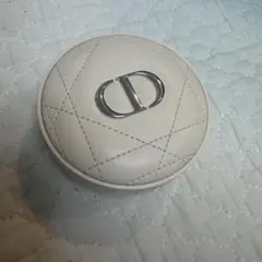 【数回使用のみ】ディオールスキン フォーエヴァー クッション パウダー ライト