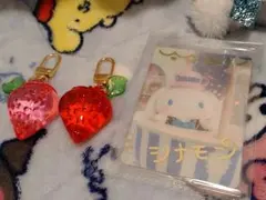 匿名配送 新品 シナモロール サンリオ ウエハース レア 箔押し カード