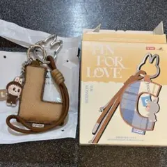 labubu PIN FOR LOVE イニシャル　キーリング　ラブブ