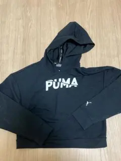 PUMA ショート丈パーカー M