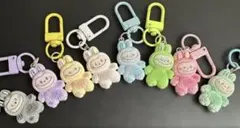 ラブブキーホルダー8個セット。（漸变色）カラフルキャラクターキーホルダー