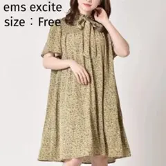 【ems excite】　ボウタイ花柄ワンピース　膝丈ワンピースのサムネイル