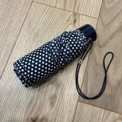 美品 トリーバーチ トリーアンブレラ トリーネイビー 折り畳み傘 総柄 美品 トリーバーチ トリーアンブレラ トリーネイビー 折り畳み傘