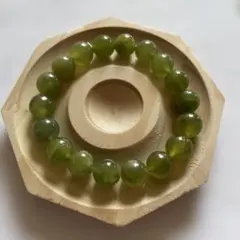 天然石 ボーウェイナイトブレスレット オリーブグリーン　綺麗