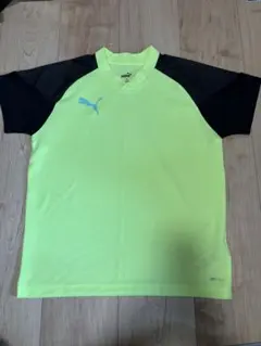 PUMA イエロー ブラック Vネックシャツ 150センチ