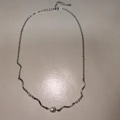 波状デザイン ネックレス