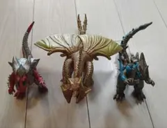 ウルトラマン1体、怪獣フィギュア4体セット