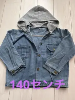 フード付きデニムジャケット