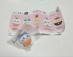 くら寿司　ちいかわ　フィギュア　ハチワレ