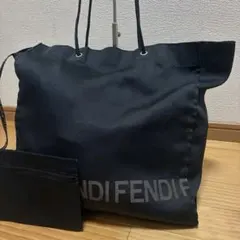 激レア✨ FENDI ショッパー トートバッグ 黒 ロゴテープ ポーチ付き A4