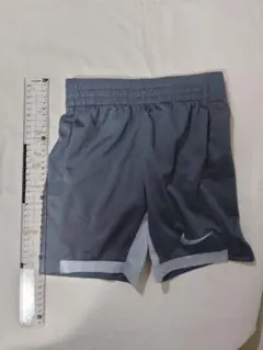 ナイキ　Nike キッズハーフパンツ XS