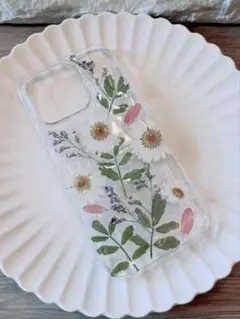 ハンドメイド 押し花デザイン iPhone16pro専用ケース