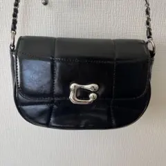 ブラックレザーショルダーバッグ