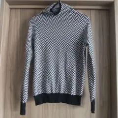 綿100%　長袖ニット Fサイズ