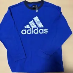 adidas 青 長袖 カモフラージュロゴ