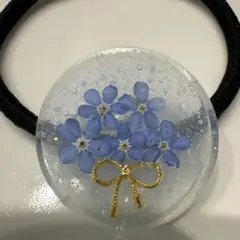 レジン︎‎✿ドライフラワー‪✿‬ヘアゴム（青色） - メルカリ
