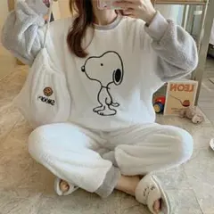 パジャマ ルームウェア スヌーピー レディース フリース 新品 上下 もこもこ