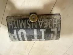 TOUGH 折り財布