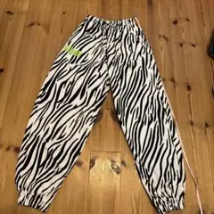 ダンス衣装　ゼブラ　パンツ　ズボン