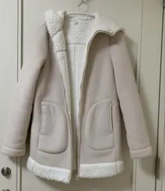 ユニクロ　ムートン調　裏ボア　コート　Sサイズ　送料込み　匿名配送