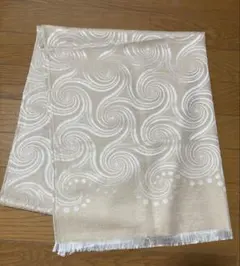 ベージュ 渦巻き模様 ストール フリンジ付き
