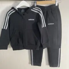 adidas フード付きパーカーとパンツセット