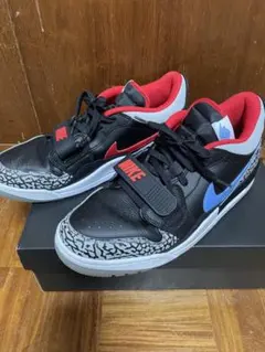 Item thumbnail for item ea570426-7d1e-49af-931d-d8f50ee1eb16