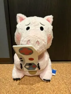 トイストーリー むにゃすやBIGぬいぐるみ 《ハム》 - メルカリ
