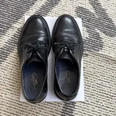 ブラックレザー レースアップシューズ