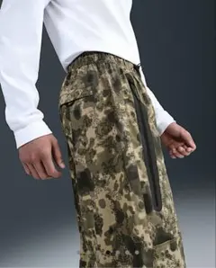 [新品未使用] ナイキテックDri-FIT ウーブンカモルーズフィットパンツ