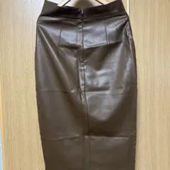 ブラウン タイトスカート 合成皮革 スリット入り