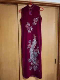 ワインレッド チャイナドレス 花柄刺繍