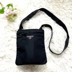 【極美品】プラダ サコッシュ ショルダー 三角ロゴ ナイロン 肩掛け ブラック