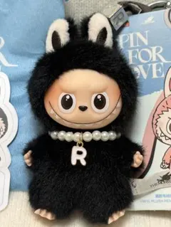 100%正規品!!!POPMART PIN FOR LOVE ラブブイニシャルR