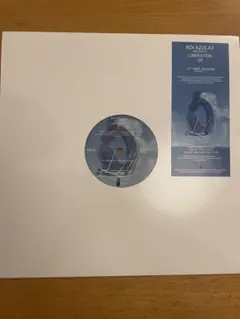 希少 サイン付き アンリ・ロア Out of the Blue 写真集 - メルカリ