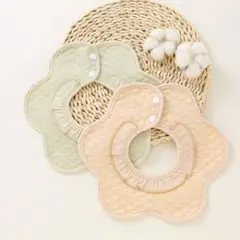 【新品未使用】防水スタイ　2枚セット　フリル付き