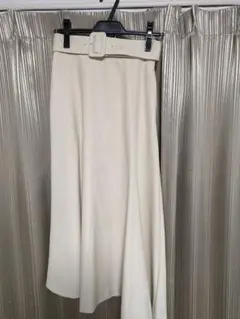 美品Mila Owen アシンメトリースカート