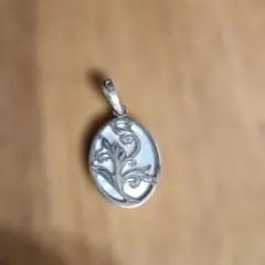 Silverネックレス トップ ゴールド カラークロス透かし彫り - メルカリ
