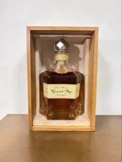貴重】ニッカ ウイスキー G&G 白瓶 西洋騎士 終売品 760ml カブト