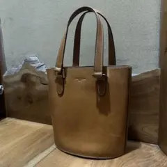 Courreges 高級　レザー　バッグ　カジュアル　おしゃれ　手持ち　肩掛け